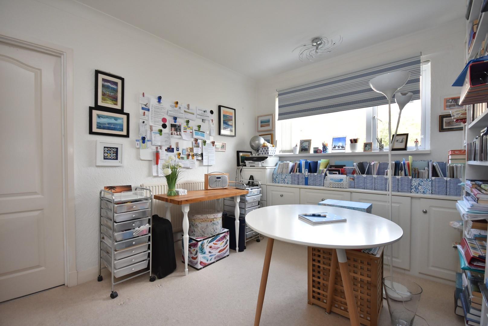 16 Albany Court, Beach Road, Penarth, CF64 1JU